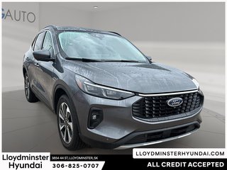 2024 Ford Escape Platinum in Lloydminster, Saskatchewan - 3 - w320h240px