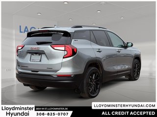 2024 GMC Terrain SLT in Lloydminster, Saskatchewan - 5 - w320h240px
