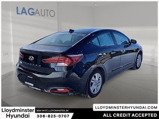 2020 Hyundai Elantra Preferred w/Sun & Safety Package in Lloydminster, Saskatchewan - 5 - w320h240px