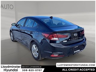 2020 Hyundai Elantra Preferred w/Sun & Safety Package in Lloydminster, Saskatchewan - 4 - w320h240px
