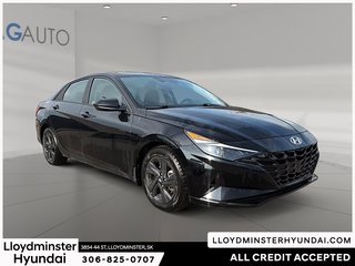 2021 Hyundai Elantra Preferred in Lloydminster, Saskatchewan - 3 - w320h240px