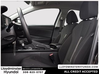 2021 Hyundai Elantra Essential in Lloydminster, Saskatchewan - 6 - w320h240px