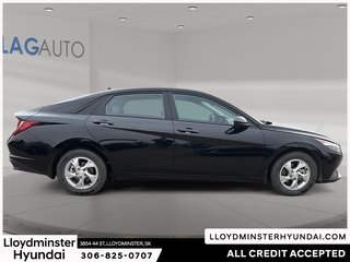 2023 Hyundai Elantra Essential in Lloydminster, Saskatchewan - 4 - w320h240px