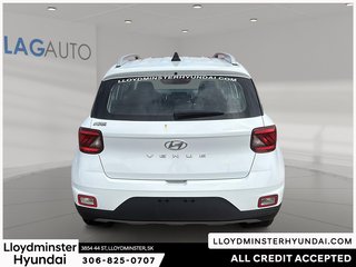 2022 Hyundai Venue Preferred in Lloydminster, Saskatchewan - 6 - w320h240px