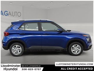 2023 Hyundai Venue Preferred in Lloydminster, Saskatchewan - 4 - w320h240px