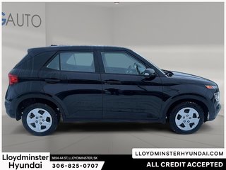 2023 Hyundai Venue Essential in Lloydminster, Saskatchewan - 4 - w320h240px