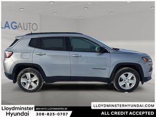 2022 Jeep Compass North in Lloydminster, Saskatchewan - 4 - w320h240px
