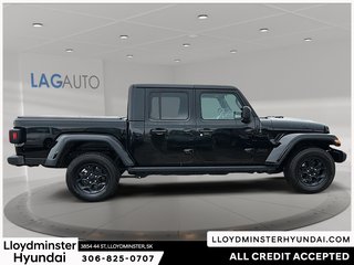 2023 Jeep Gladiator Sport S in Lloydminster, Saskatchewan - 4 - w320h240px