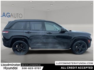 2023 Jeep Grand Cherokee Limited in Lloydminster, Saskatchewan - 4 - w320h240px