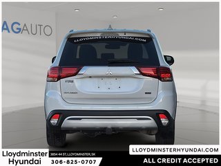 2020 Mitsubishi Outlander GT in Lloydminster, Saskatchewan - 6 - w320h240px