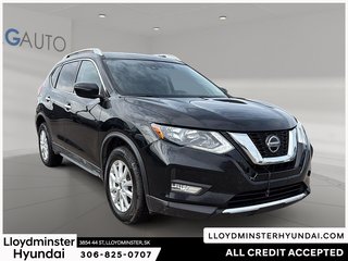 2019 Nissan Rogue SV in Lloydminster, Saskatchewan - 4 - w320h240px