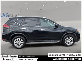 2019 Nissan Rogue SV in Lloydminster, Saskatchewan - 5 - w320h240px