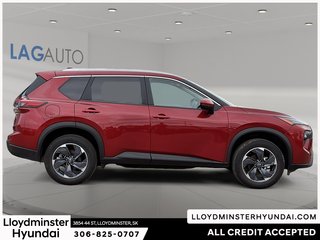 2025 Nissan Rogue SV in Lloydminster, Saskatchewan - 4 - w320h240px