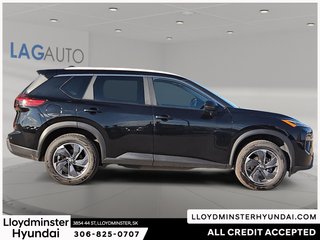 2025 Nissan Rogue SV in Lloydminster, Saskatchewan - 4 - w320h240px