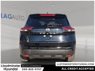 2025 Nissan Rogue SV in Lloydminster, Saskatchewan - 6 - w320h240px