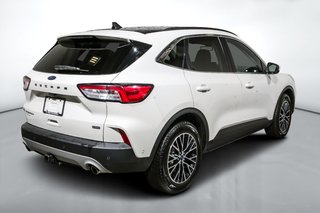 Ford Escape TITANIUM 2.5L Traction 2022