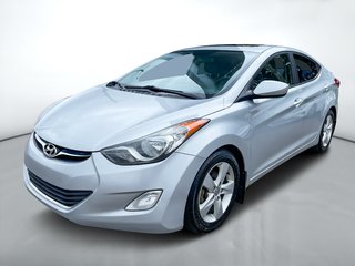 Hyundai Elantra GLS 1.8L Traction 2013