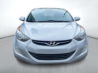 Hyundai Elantra GLS 1.8L Traction 2013