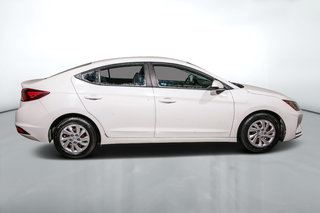 Hyundai Elantra Se 2.0L Traction 2019