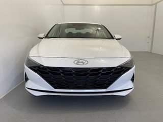 Hyundai Elantra Essential 2.0L Traction 2022