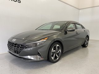 Hyundai Elantra Luxury 2.0L Traction 2023