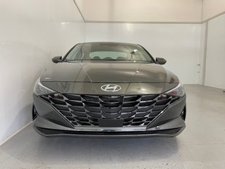 Hyundai Elantra Luxury 2.0L Traction 2023