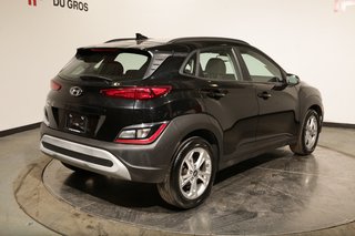 2022 Hyundai Kona SEL/SE 2.0L Traction