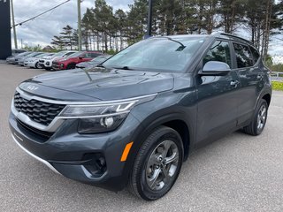 2023 Kia Seltos LX 2.0L Traction