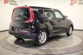 2022 Kia Soul LX 2.0L Traction