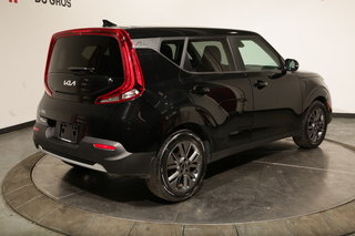 2022 Kia Soul EX+ 2.0L Traction