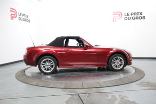 Mazda MX-5 GX 2.0L Traction 2015