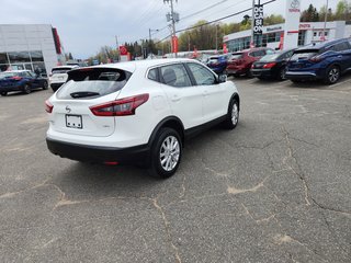 Nissan Qashqai S 2.0L Traction intégrale 2021