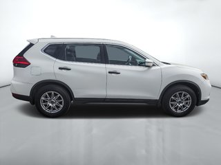 2017 Nissan Rogue S 2.5L Traction