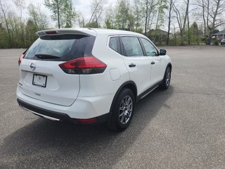 Nissan Rogue S 2.5L Traction 2017