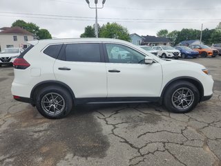 2018 Nissan Rogue S 2.5L Traction