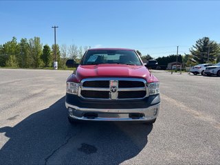 Ram 1500 SXT 3.6L 4x4 2015