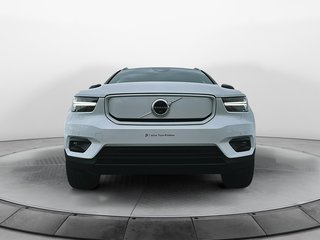Volvo RECHARGE XC40 TOUT ÉLECTRIQUE PURE P8 // AWD MOTEUR ÉLECTRIQUE Traction intégrale 2021