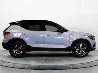 2021 Volvo XC40 T5 R-DESIGN // AWD // TOIT PANORAMIQUE 2.0L Traction intégrale