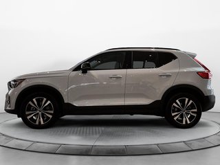 Volvo XC40 B5 CORE // AWD // DARK THEME 2.0L Traction intégrale 2024