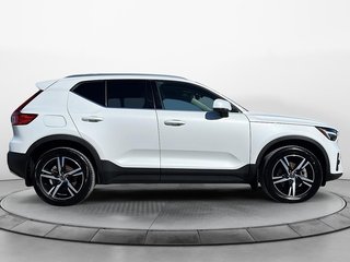 2024 Volvo XC40 B5 CORE // AWD // CLIMATE 2.0L Traction intégrale