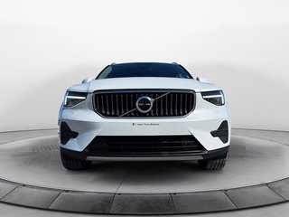 2024 Volvo XC40 B5 CORE // AWD // CLIMATE 2.0L Traction intégrale