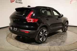 2024 Volvo XC40 B5 PLUS AWD // DARK THEME 2.0L Traction intégrale