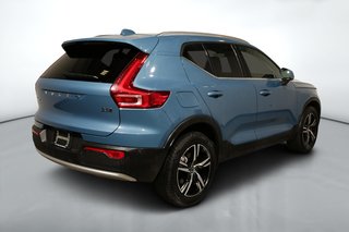 Volvo XC40 B5 CORE // AWD // BRIGHT THEME 2.0L Traction intégrale 2024