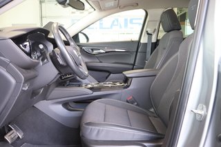 2023 Buick Envision in Montreal, Quebec - 2 - w320h240px