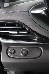 2024 Buick Envista in Montreal, Quebec - 18 - w320h240px