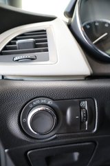 2016 Buick Verano in Montreal, Quebec - 18 - w320h240px