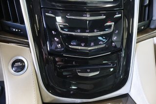 2018 Cadillac Escalade ESV in Montreal, Quebec - 15 - w320h240px