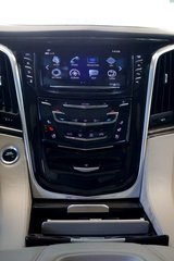 2018 Cadillac Escalade ESV in Montreal, Quebec - 5 - w320h240px