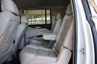 2018 Cadillac Escalade ESV in Montreal, Quebec - 21 - w320h240px