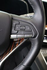 2024 Cadillac Escalade ESV in Montreal, Quebec - 13 - w320h240px